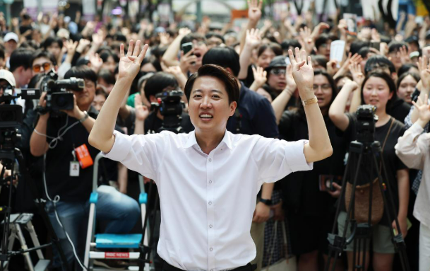 이준석