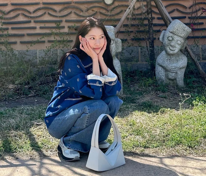 공승연 사복
