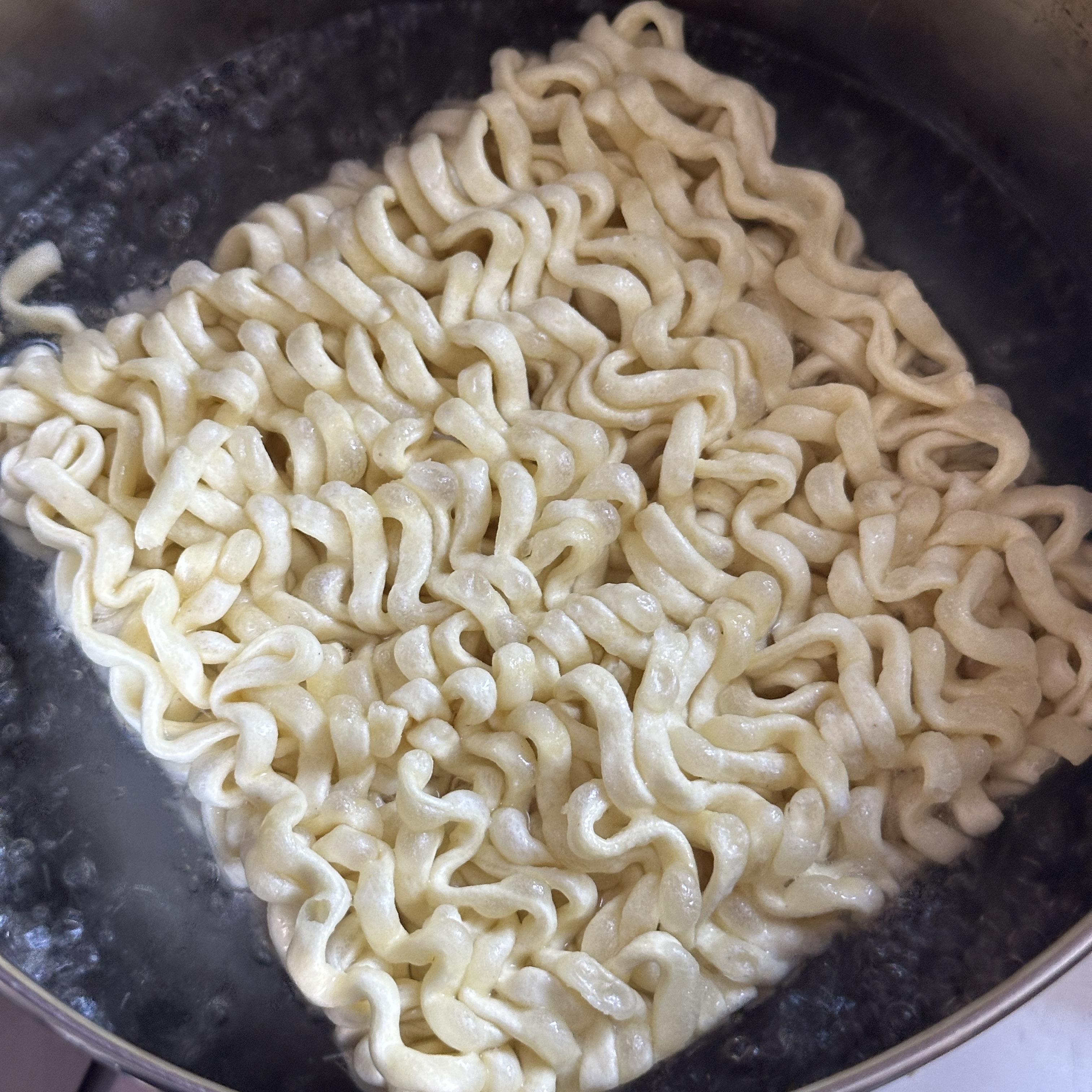 팔도_볼케이노까르보나라