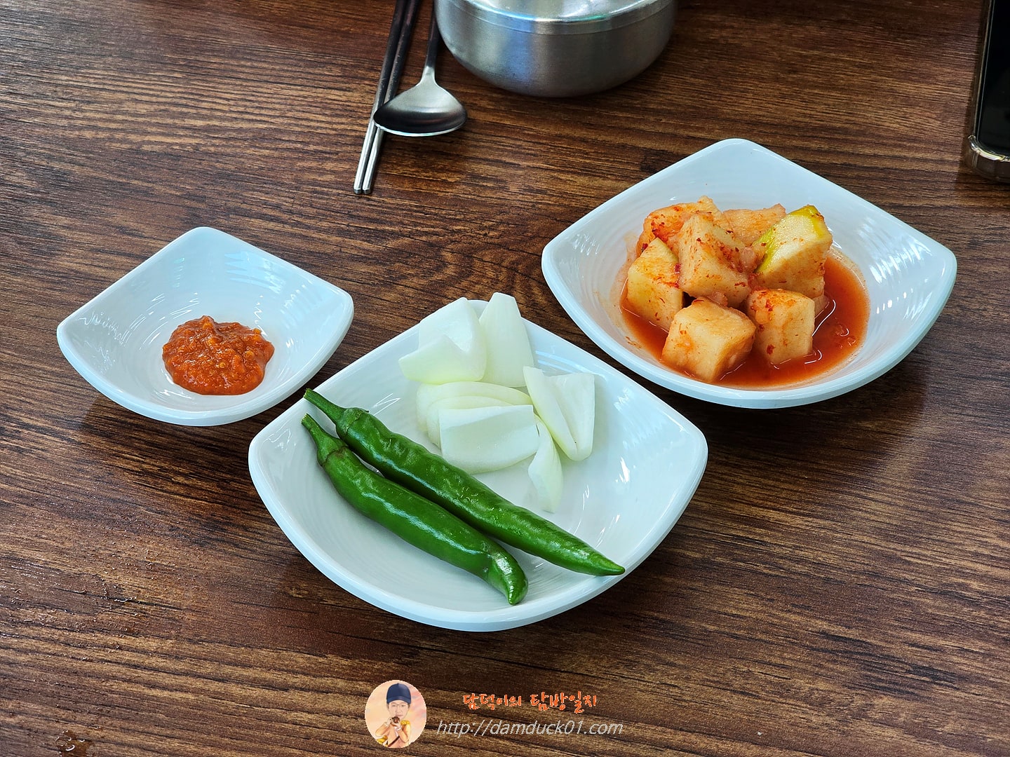 담미순대국 기본 반찬