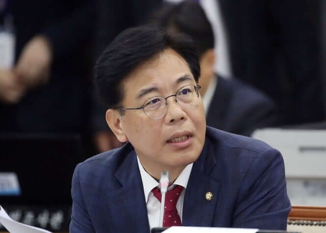 국민의힘, 新 원내대표에 TK 3선 송언석 선출