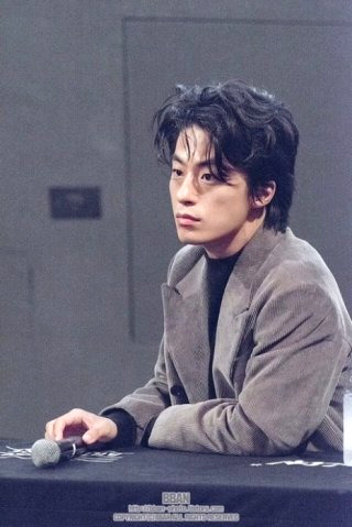 모두가 자신의 무가치함과 싸우고 있다 &amp;#124; 드라마 출연진 몇부작