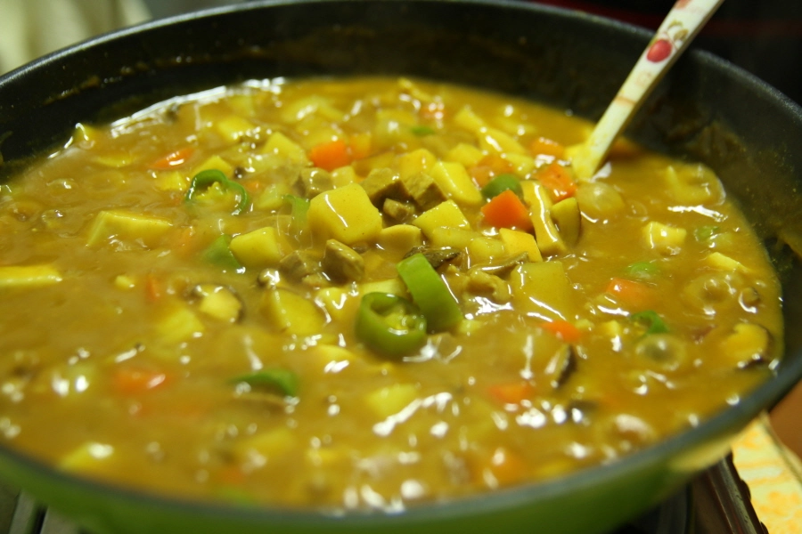 카레 만드는 모습