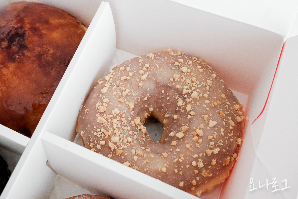 도넛맛집 도넛드로잉 드로잉도넛 판교도넛 미금도넛 분당도넛 판교카페 판교카페추천 미금카페 미금카페추천 분당카페 분당카페추천 분당브런치 판교브런치 브런치카페추천 초코도넛 피넛도넛 라즈베리도넛 우유생크림도넛