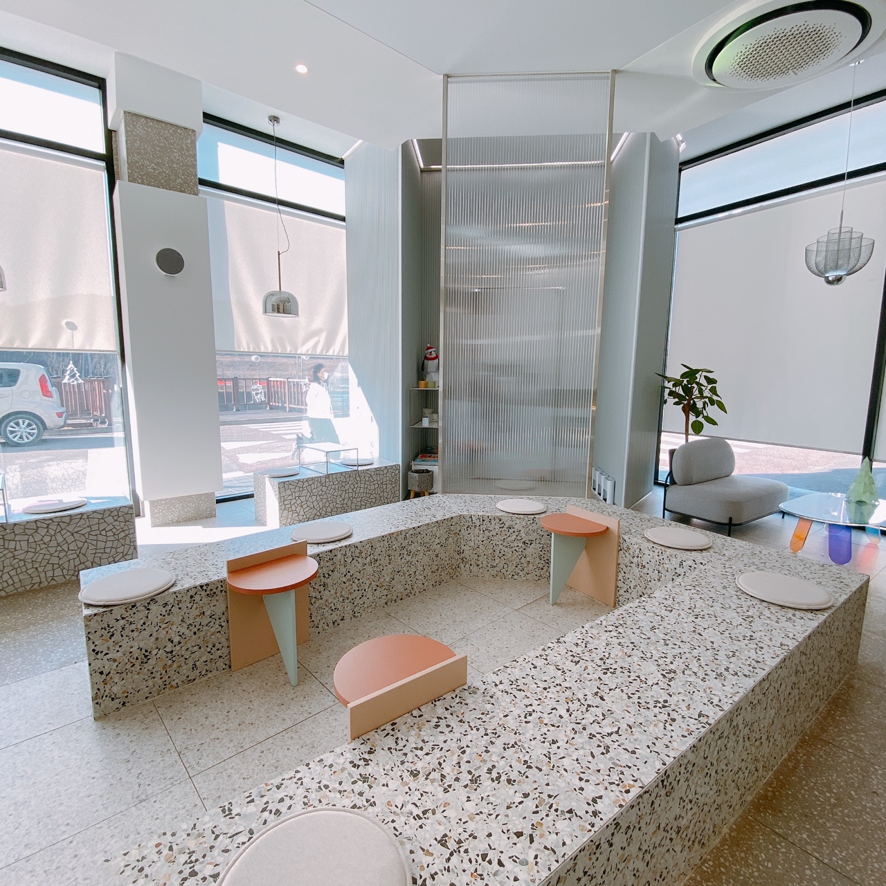 동탄 장지천 아이킨예 카페