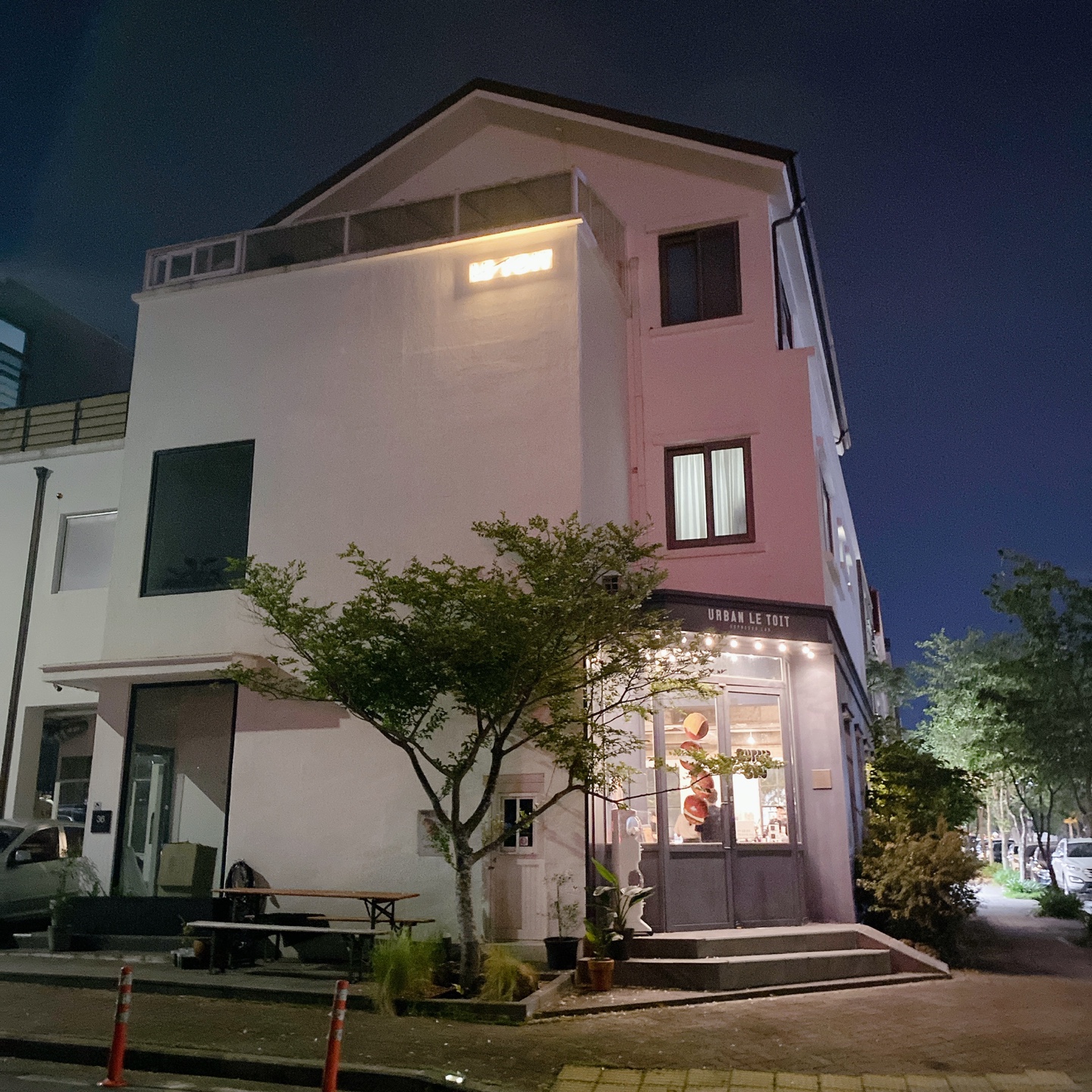 카페 어반르토아 제주 구남동 제주교육박물관 번 bun 맘카페 브런치카페