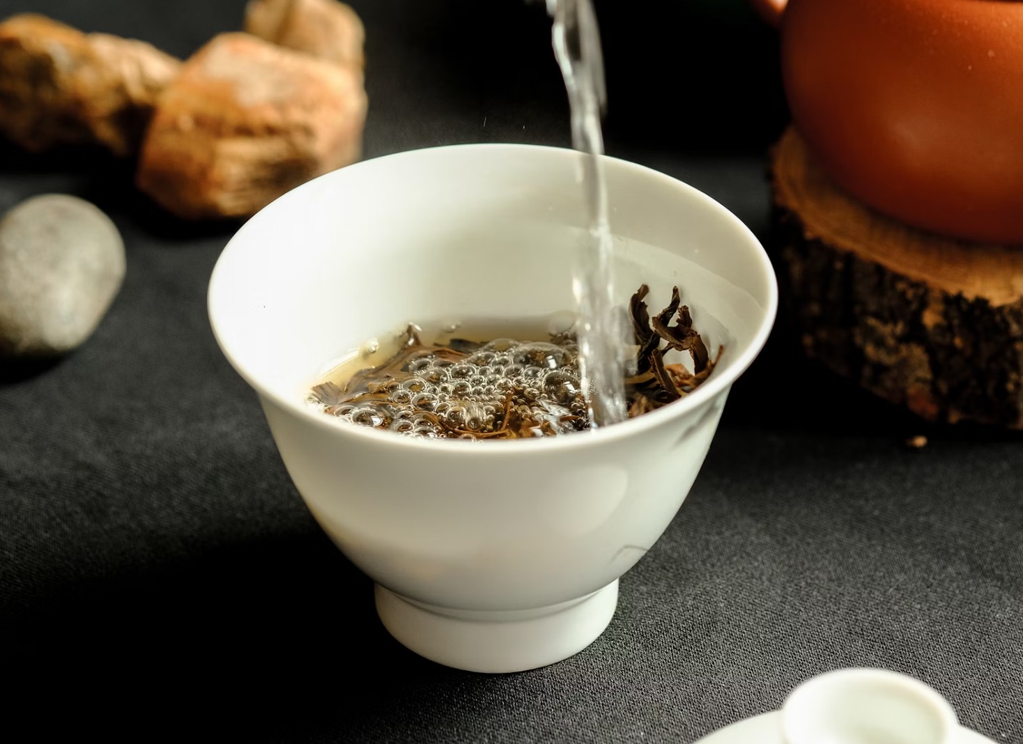 물이 차의 풍미를 바꾼다 사진