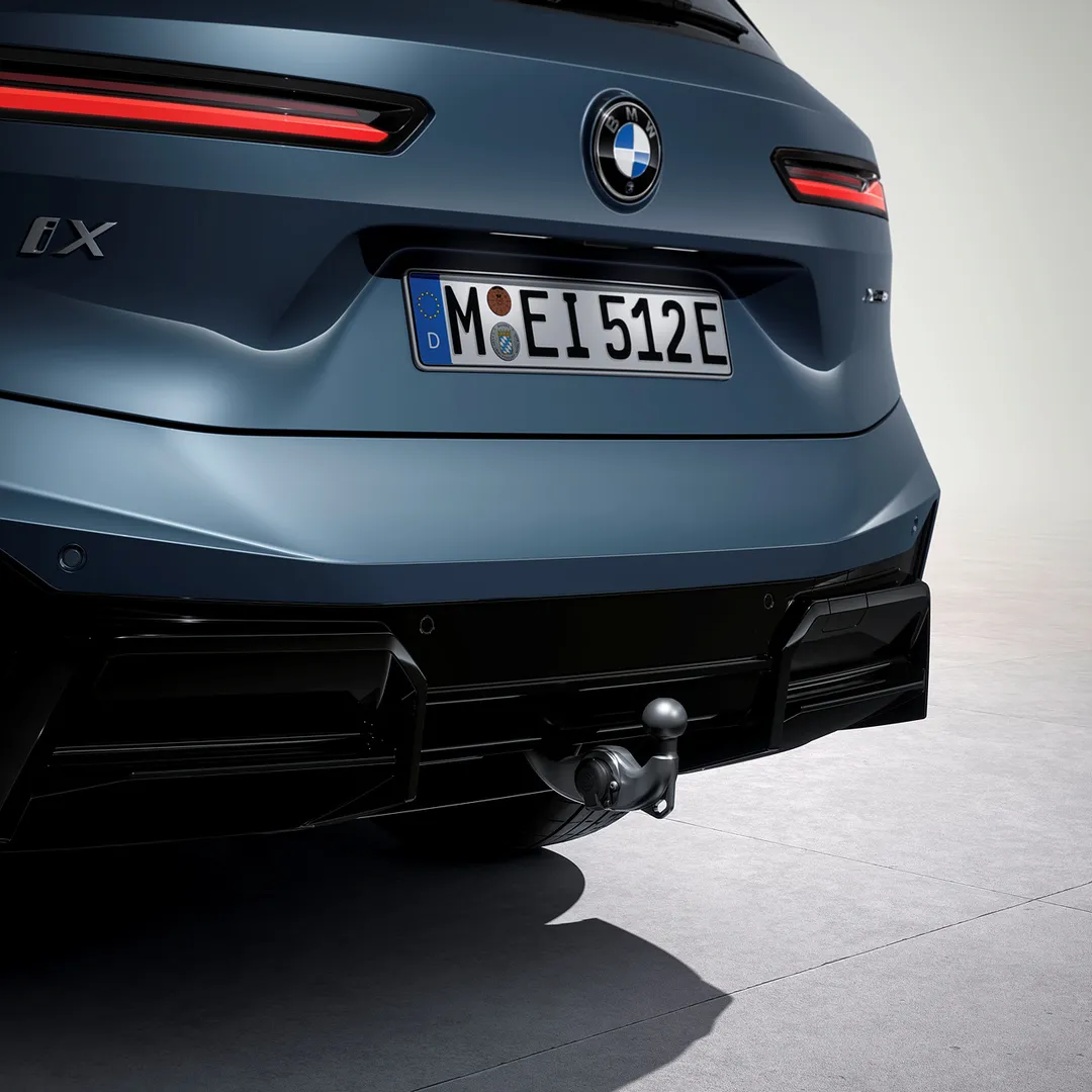 BMW iX 자동차 이미지