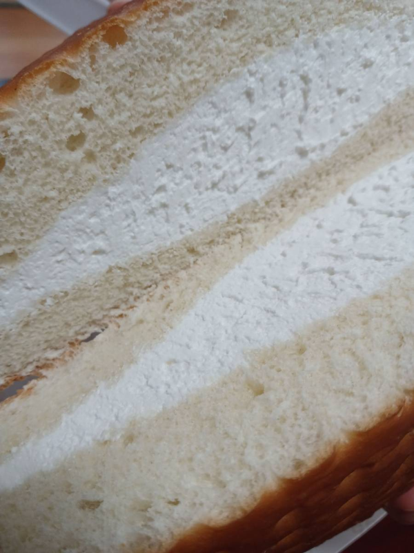 크림대빵 정확히 반으로 나누다