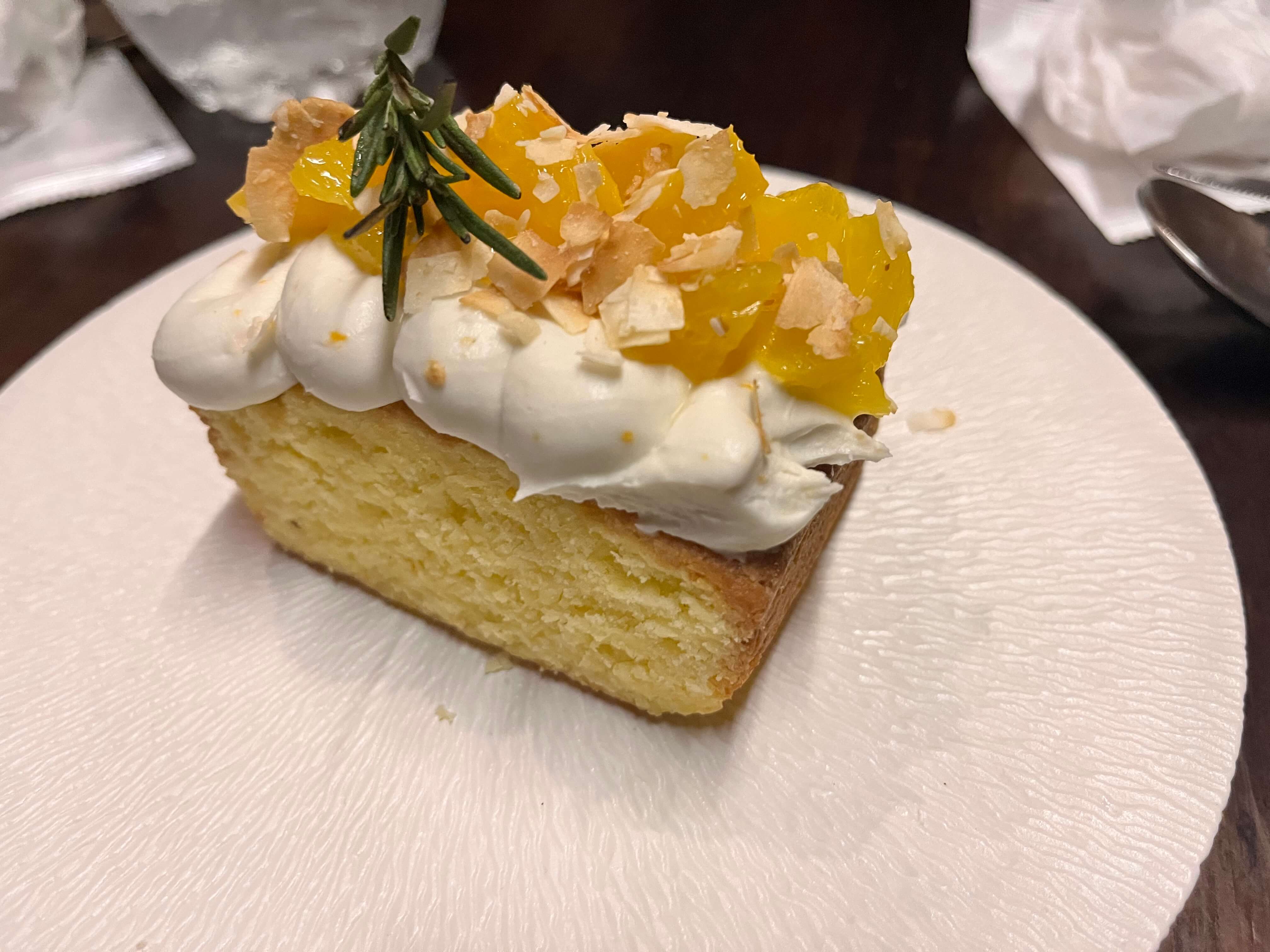 엉베흐 코코넛오렌지 케이크