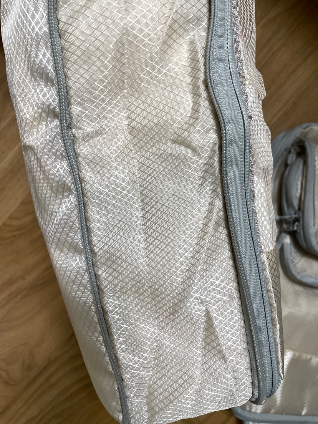 여행용 압축 파우치