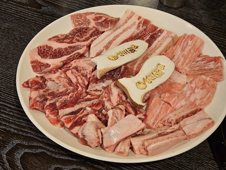 마포 망원동 흑돼지집 '성미골' 본점