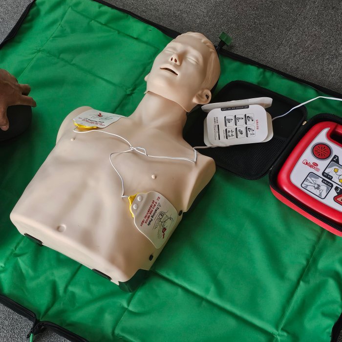 AED패드-부착한-모습