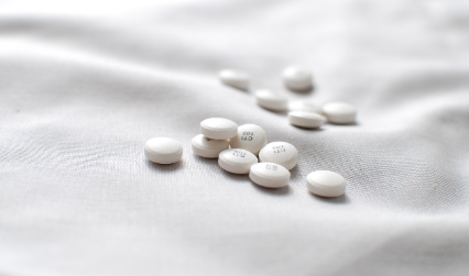 영양제가 밥값보다 비싸요! 병원 밖에서 쓰는 보약과 영양제 비용