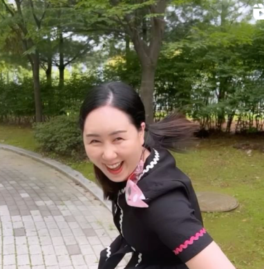황신영