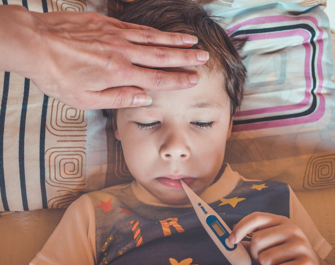 아기 열날때 무조건 해열제 먹이나요?
