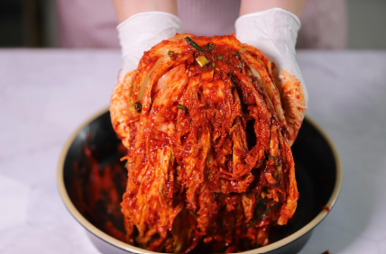 물김치에서 빨간 고춧가루 김치까지, 조시대 김치와 현대 김치의 차이