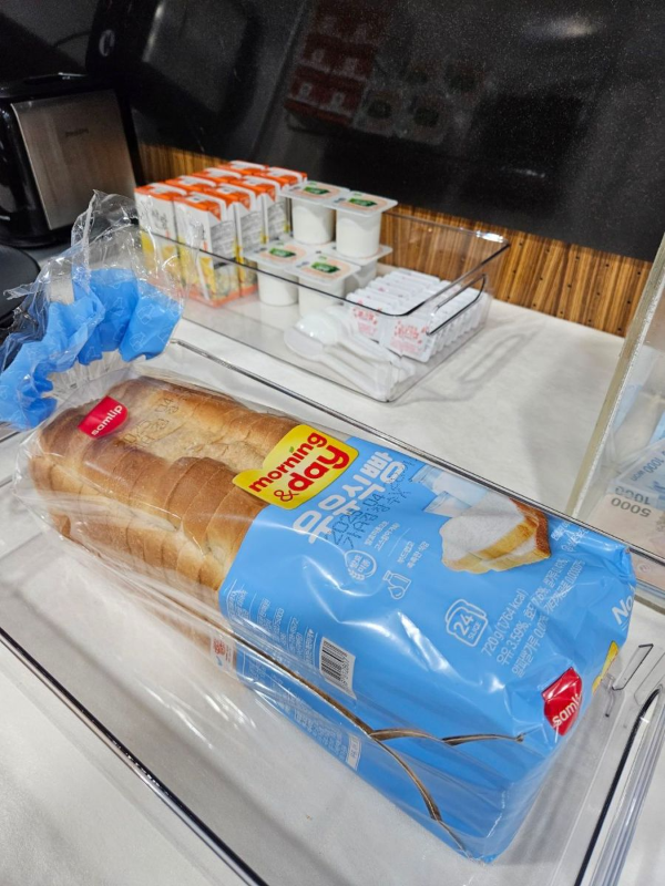 매장앞 우유식빵