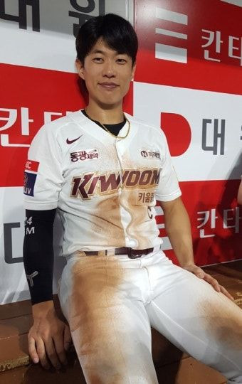 송성문 야구선수 연봉 나이 프로필 학력 고향: 샌디에이고 파드리스 MLB 성공 비결, 20-20 기록 완벽 분석