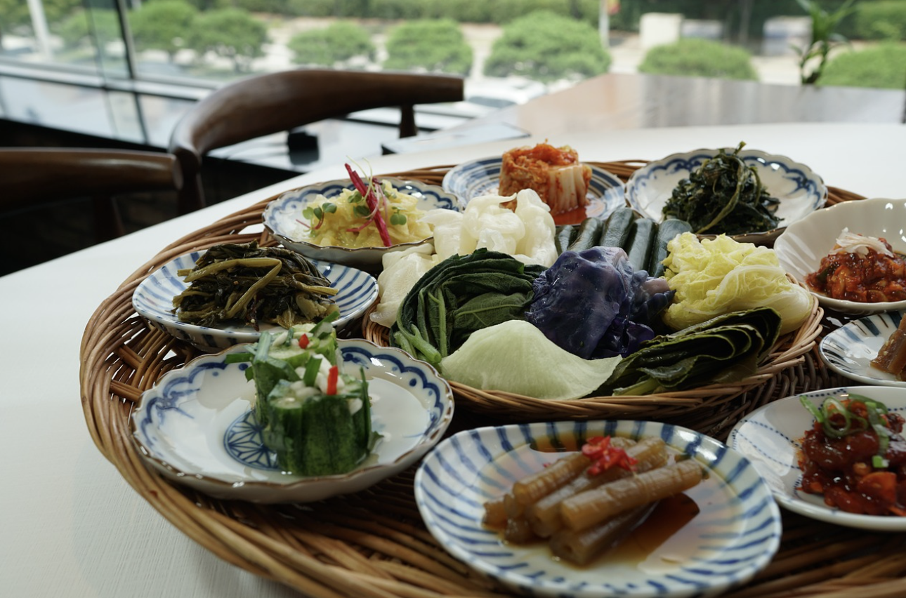 영양소가 균형 잡힌 한국 음식