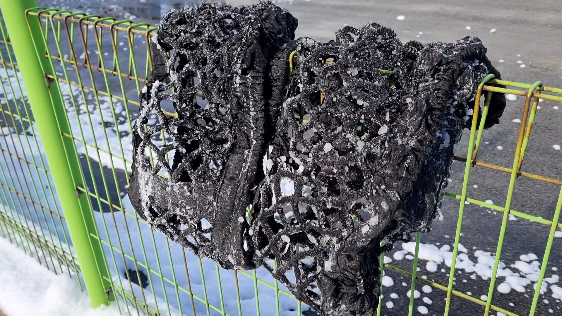 그물망 스노우체인 사용 후 모습