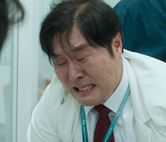 한유림-윤경호-배우-중증외상센터-아버지-눈물연기