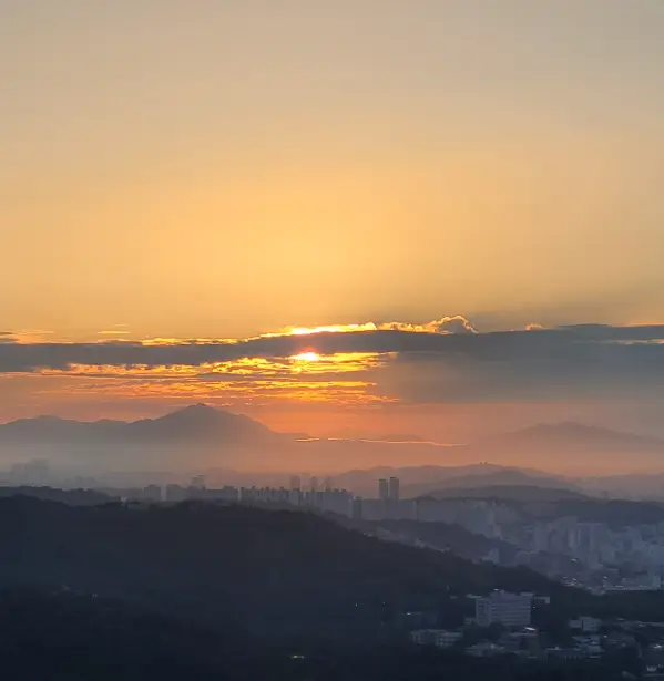 인왕산 범바위 해돋이