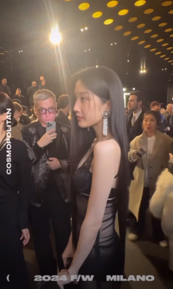 문가영 밀라노 파격 란제리 시스루, 외설 논란에 대한 생각
