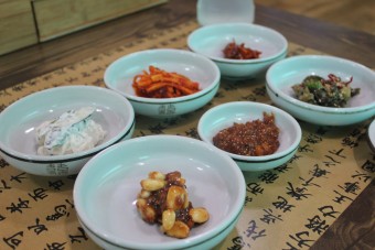 우렁이강된장쌈밥