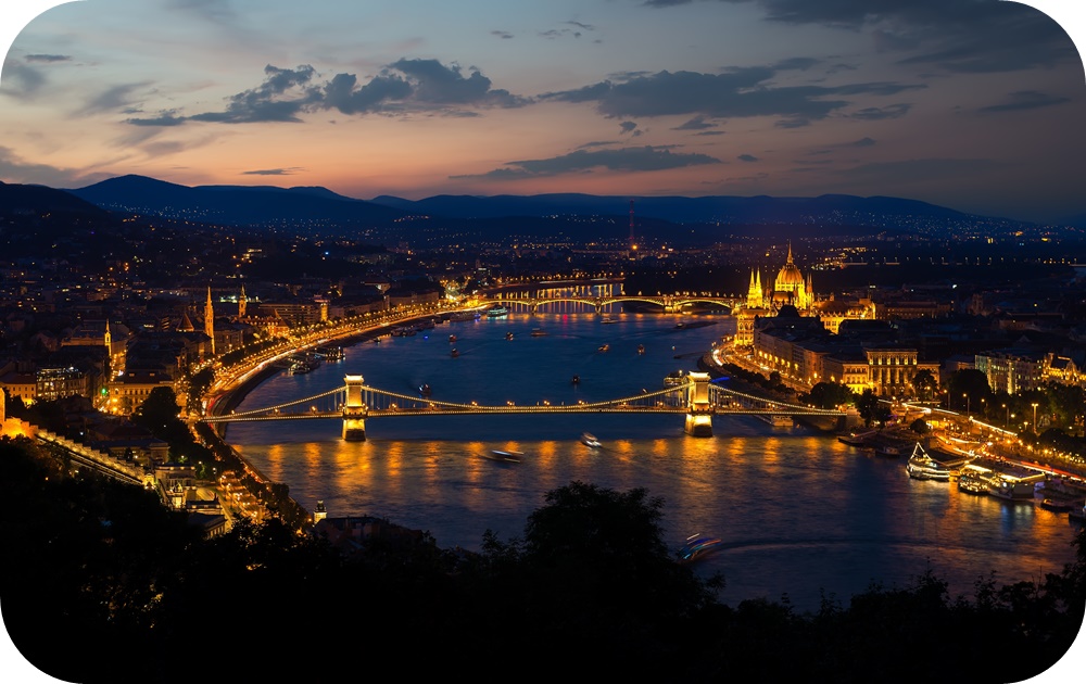 헝가리-부다페스트-주요-랜드마크-건물-다리-강-공중뷰-해질녘-야경