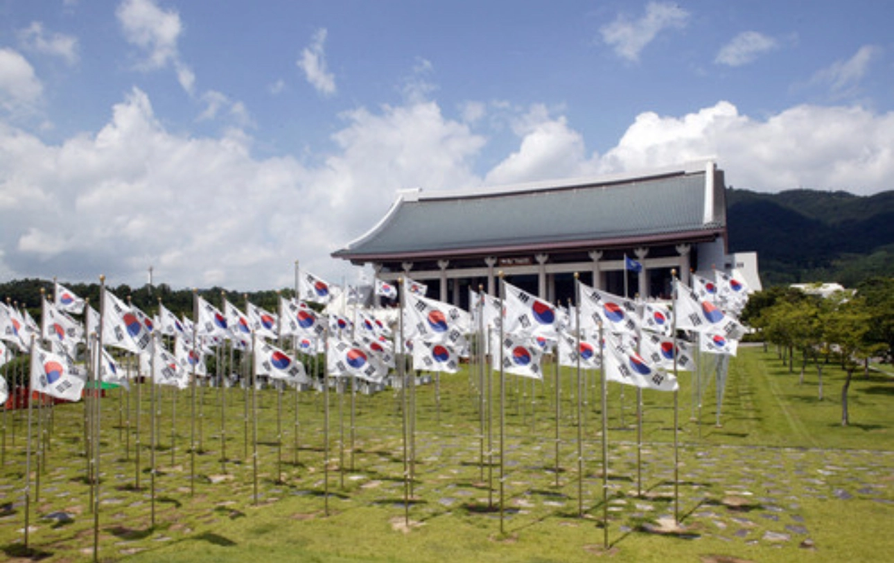 광복절 아이와 가볼만한곳, 광복절 초등 가족여행, 광복절 초등 아이와, 광복절 가족 나들이, 광복절 영화 추천, 광복절 초등학생 영화, 광복절 추천 영화, 광복절 체험, 광복절 역사 여행, 광복절 역사 체험 코스, 광복절 가볼만한곳, 광복절 초등 체험학습, 광복절 기념행사, 광복절 전야제, 광복절 태극기 만들기, 광복절 역사 교육, 8월15일 광복절, 광복절 기념일 의미, 아이와 역사 공부, 윤동주 영화, 유관순 영화, 독립기념관, 서대문형무소, 서울역사박물관, 백범김구기념관, 말모이, 항거 유관순 이야기, 동주, 박열, 귀향, 미스터 션샤인
