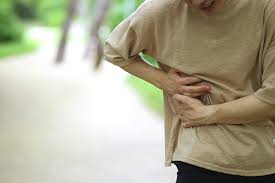 오른쪽 갈비뼈 아래 통증