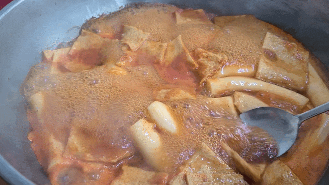 서신분식-떡볶이-육수-2