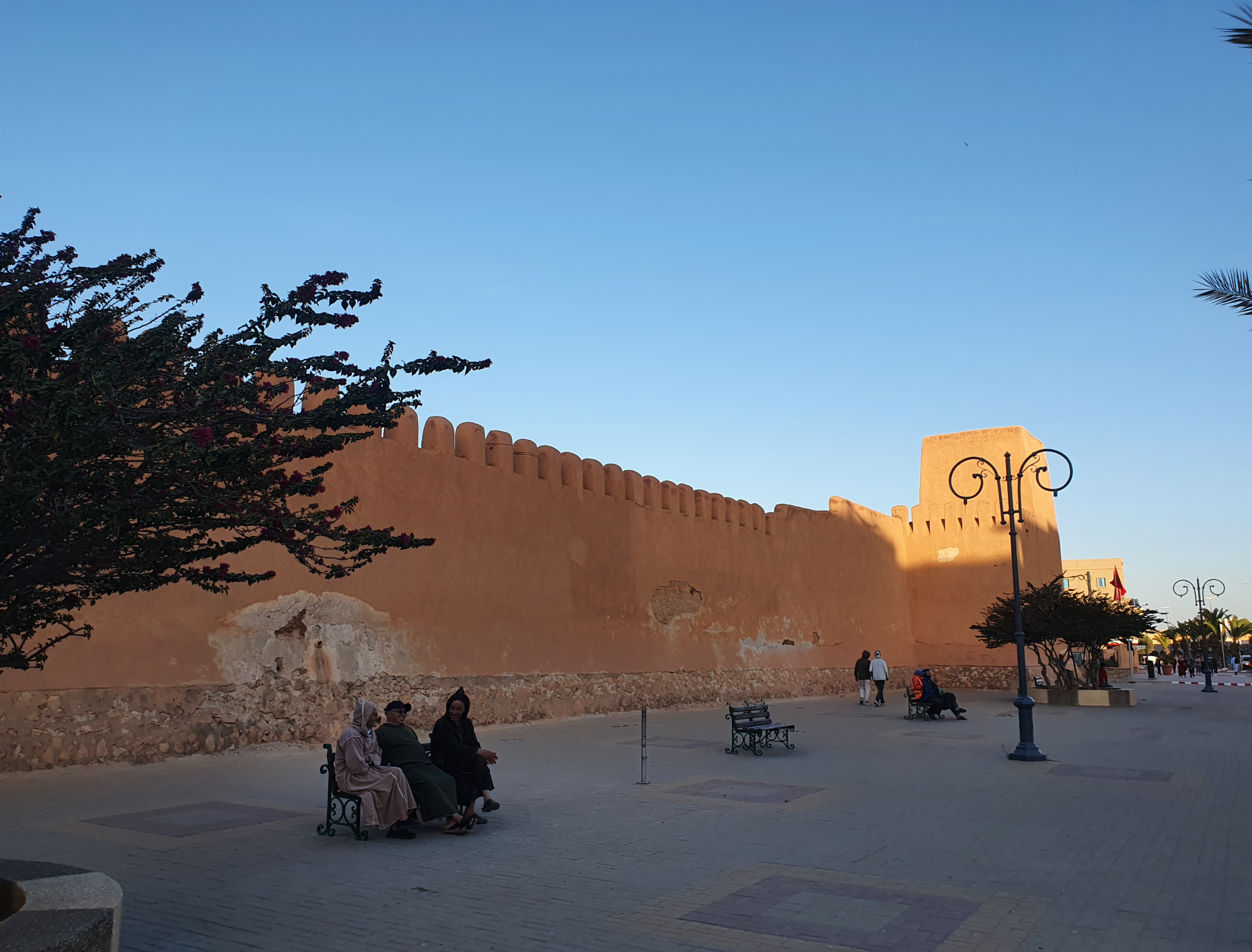 모로코 티즈니트 성벽