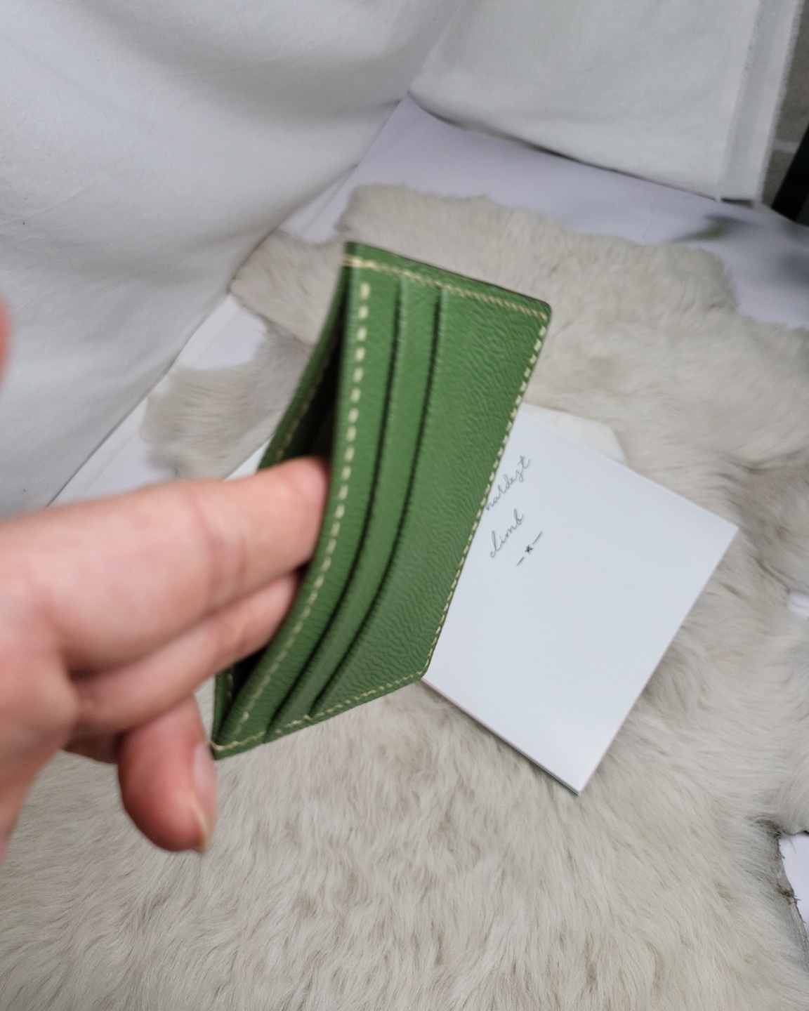 뒷 쪽 지폐 칸