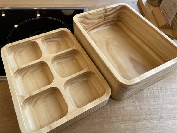 동탄 목동 샤브올데이 테이블 세팅 - 깔끔한 우드 트레이 2개