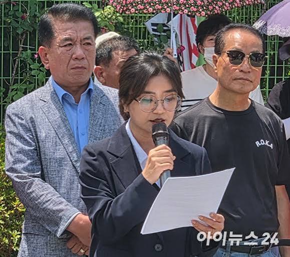 신용한 충북지사 압수수색