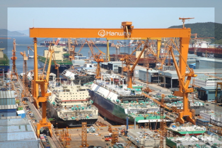 한화오션 이미지