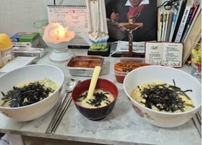 생후 2개월 영아 떡국 먹인 친모 아동학대 송치