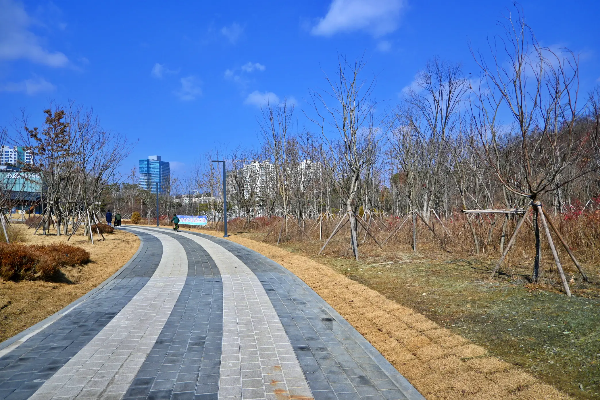수원 영통 산책하기 좋은 공원 영흥공원 소개 사진 1