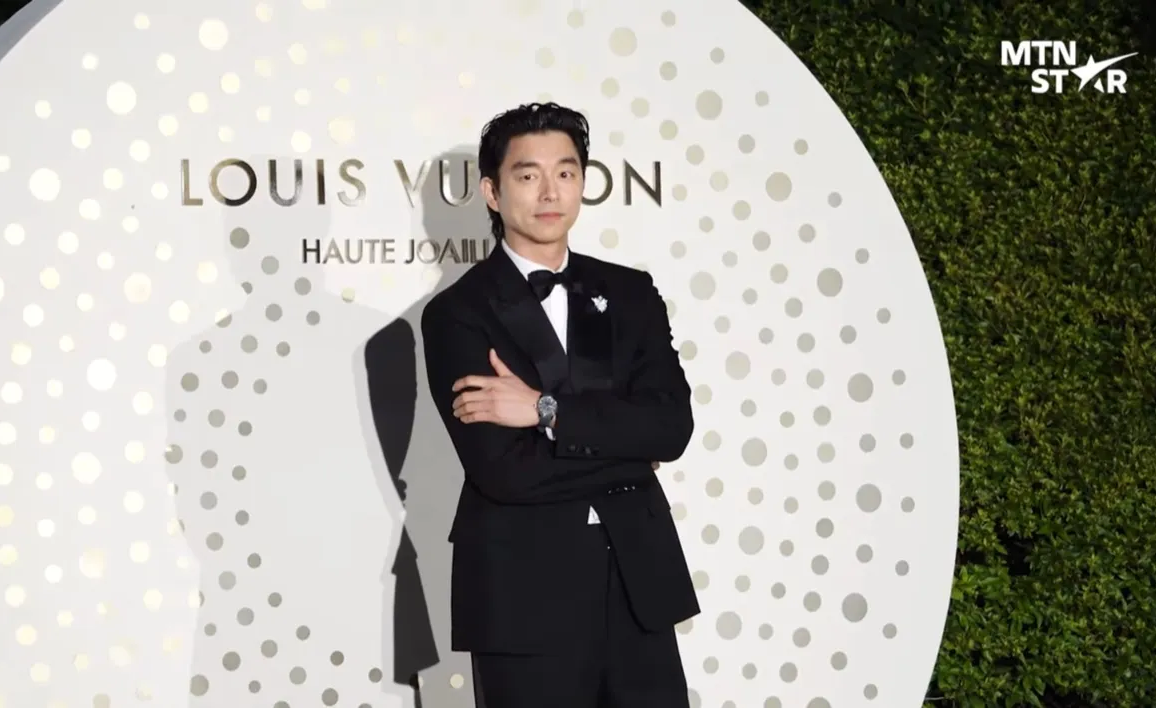 루이비통 하이 주얼리, 루이비통 버츄어시티 컬렉션, 신민아 화보, 신민아 루이비통, 고소영 패션, 고소영 동안 비결, 다이아몬드 반지 추천, 오프숄더 드레스 코디, 하이 주얼리 스타일링, 40대 여성 하이 주얼리, 명품 주얼리 브랜드, 셀럽 착용 주얼리, 공유 수트핏, 공유 공식석상 패션, 명품 수트 코디법, 신민아 공유 루이비통, 공유 신민아 투샷, 루이비통 커플 화보, 남녀 하이 주얼리 스타일링