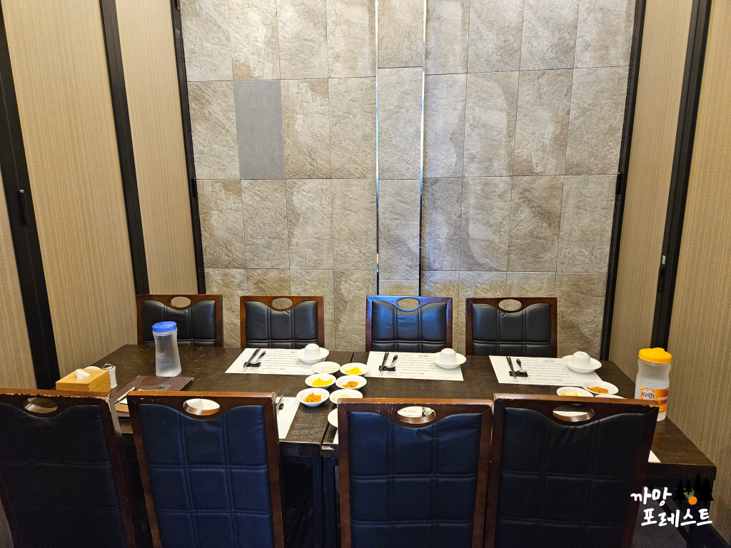 도화 중식집 매장 내부