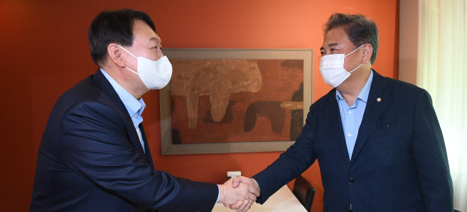 박진 윤석열