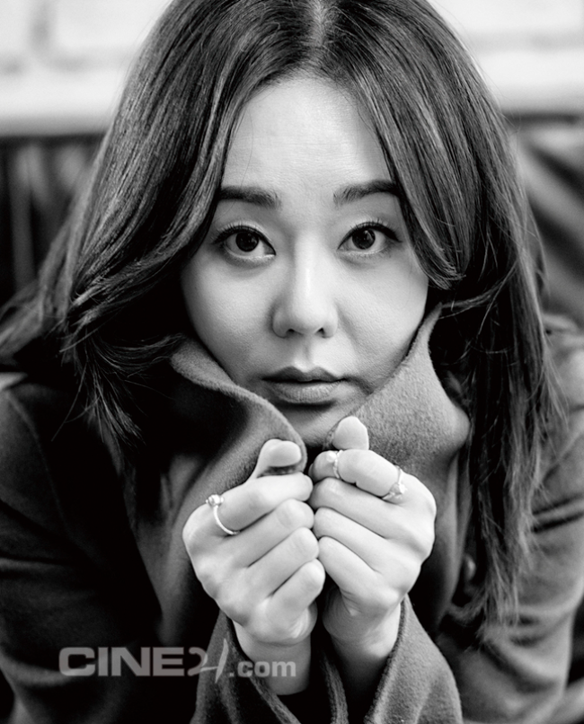 한국계 미국배우 김윤진의 사진