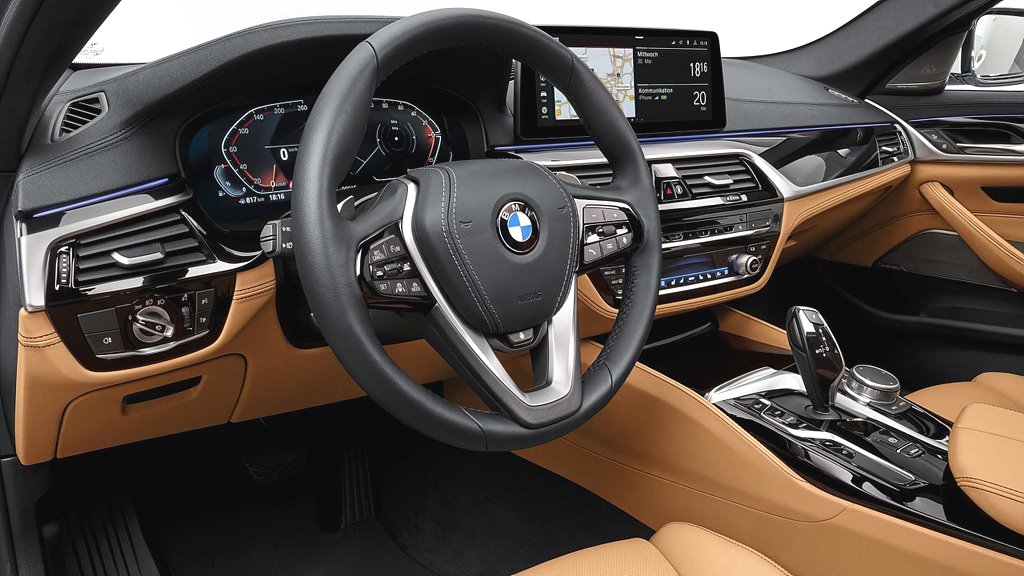 BMW 5시리즈 제원 및 디자인 가격표 특징 정리(520i 530i 가격)