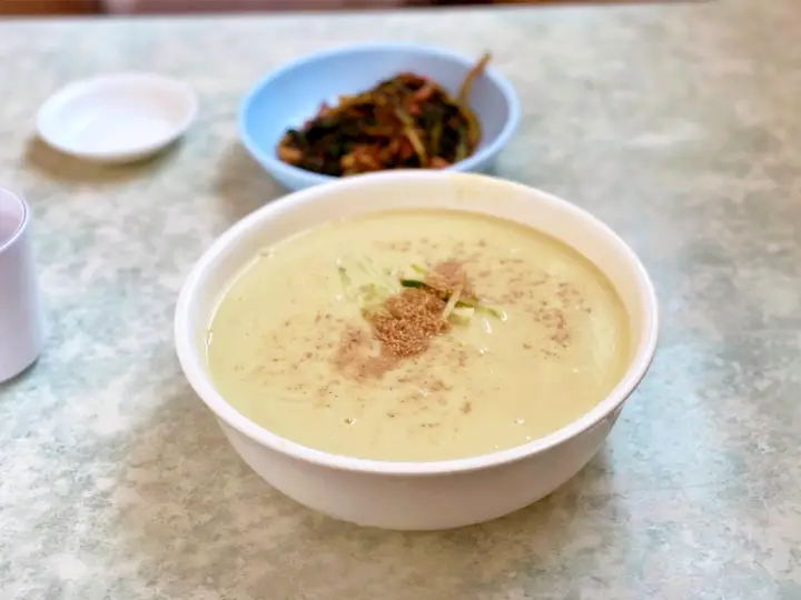 김영철의 동네 한 바퀴 하루 딱 3시간 150 그릇만 파는 깊은 맛 콩국수 당진 면천 맛집 소개