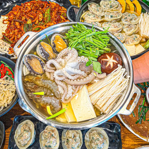 생생정보 우와한 식당 도토리묵낙지볶음 음식점