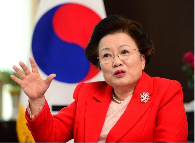 이배용 국가교육위원장
