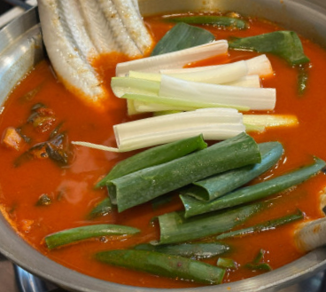 생생정보 파김치장어전골 화성 장사의신 맛집
