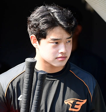 문동주 야구선수 프로필 나이 고향 출신고 연봉 등번호 키 인스타그램